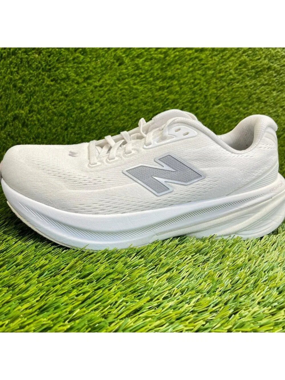 New Balance Fresh Foam X 860 V15 Womens Size 10D White Running Shoes Sneakers